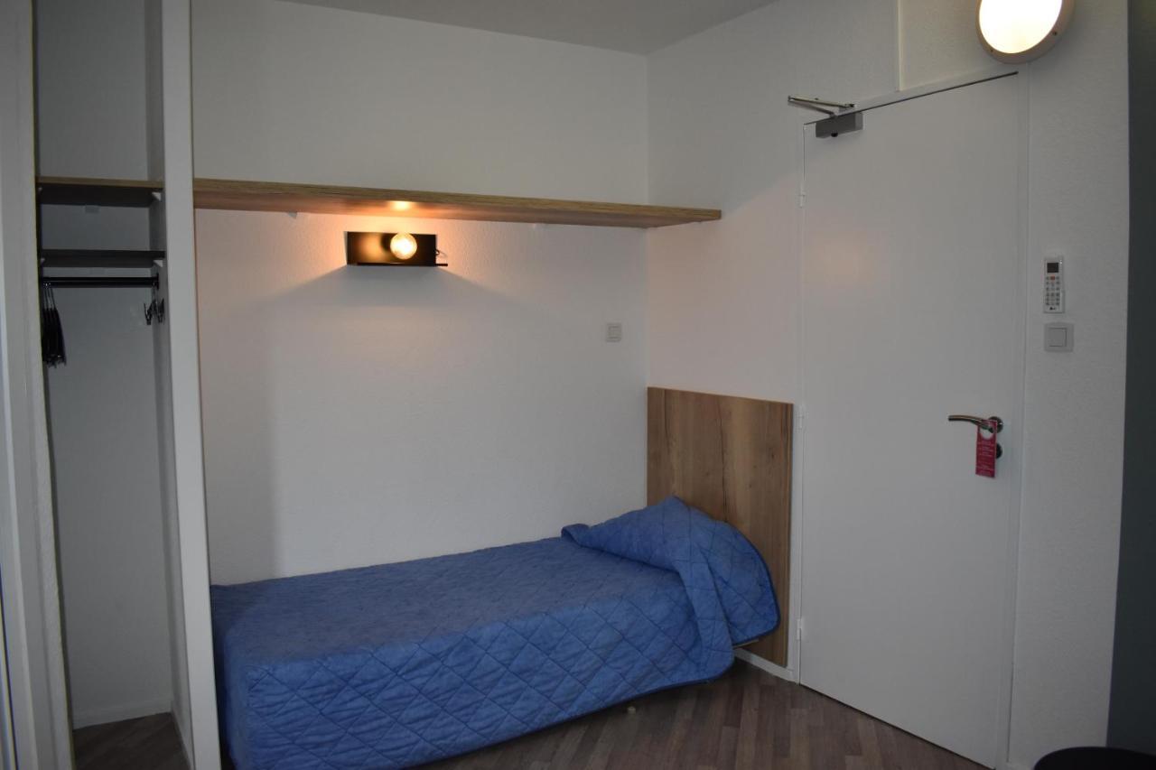 Cat'Hotel Bourg-de-Péage Exteriör bild